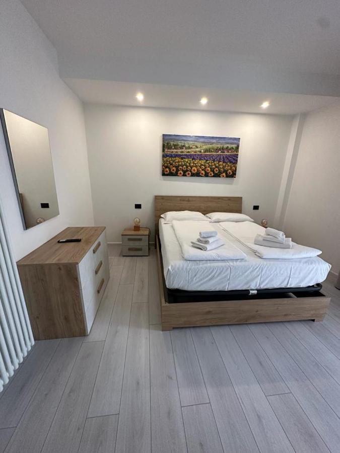 Cavour Apartment Center Bardolino Dış mekan fotoğraf